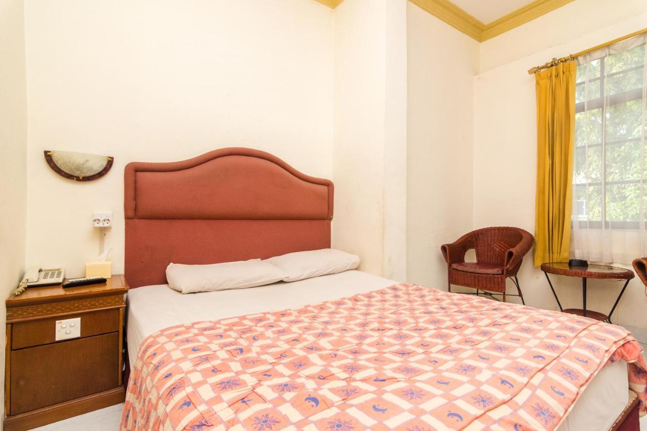 Oyo 2422 Rama Hotel Нагоя Экстерьер фото
