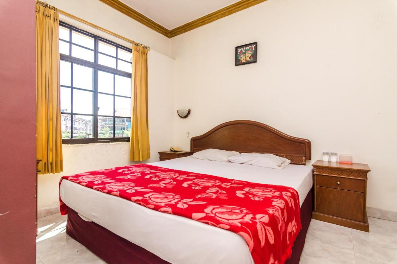 Oyo 2422 Rama Hotel Нагоя Экстерьер фото