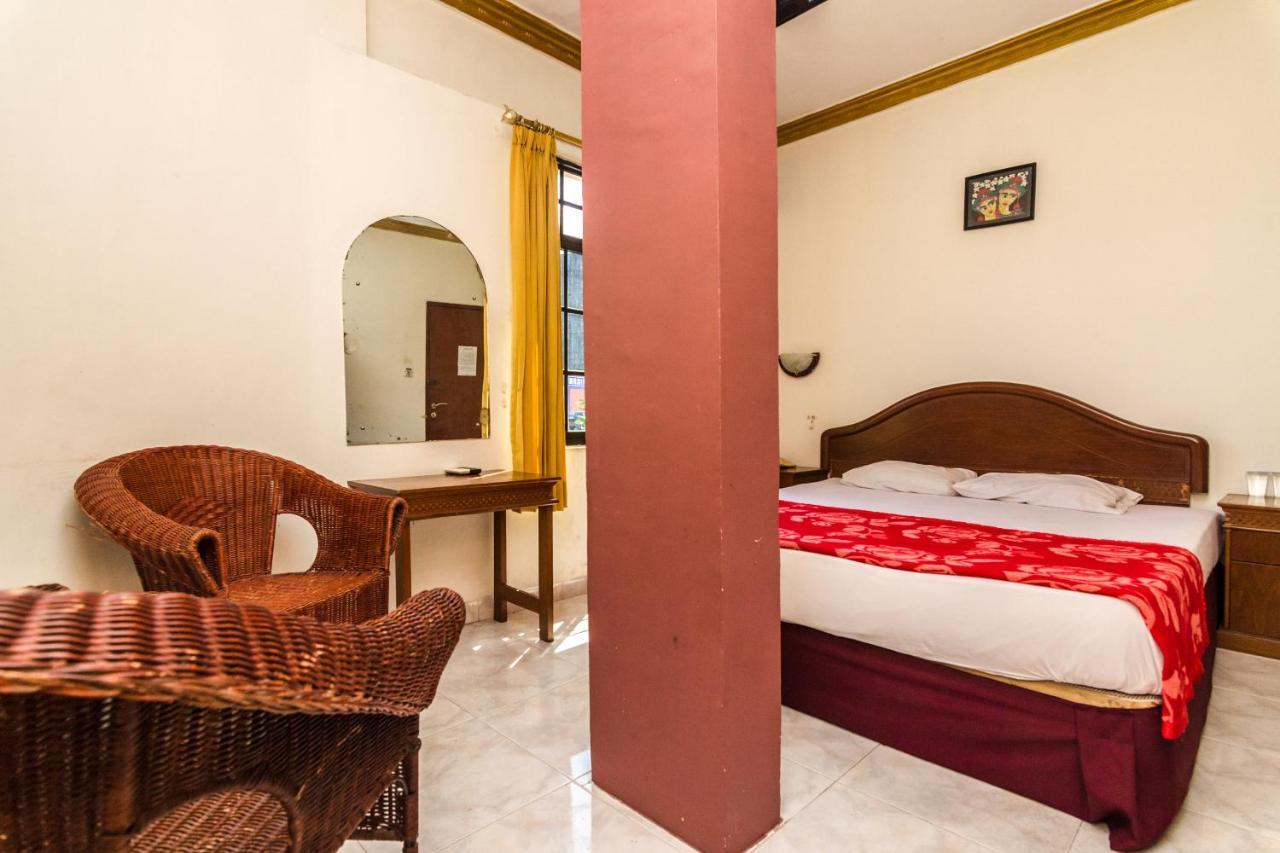 Oyo 2422 Rama Hotel Нагоя Экстерьер фото